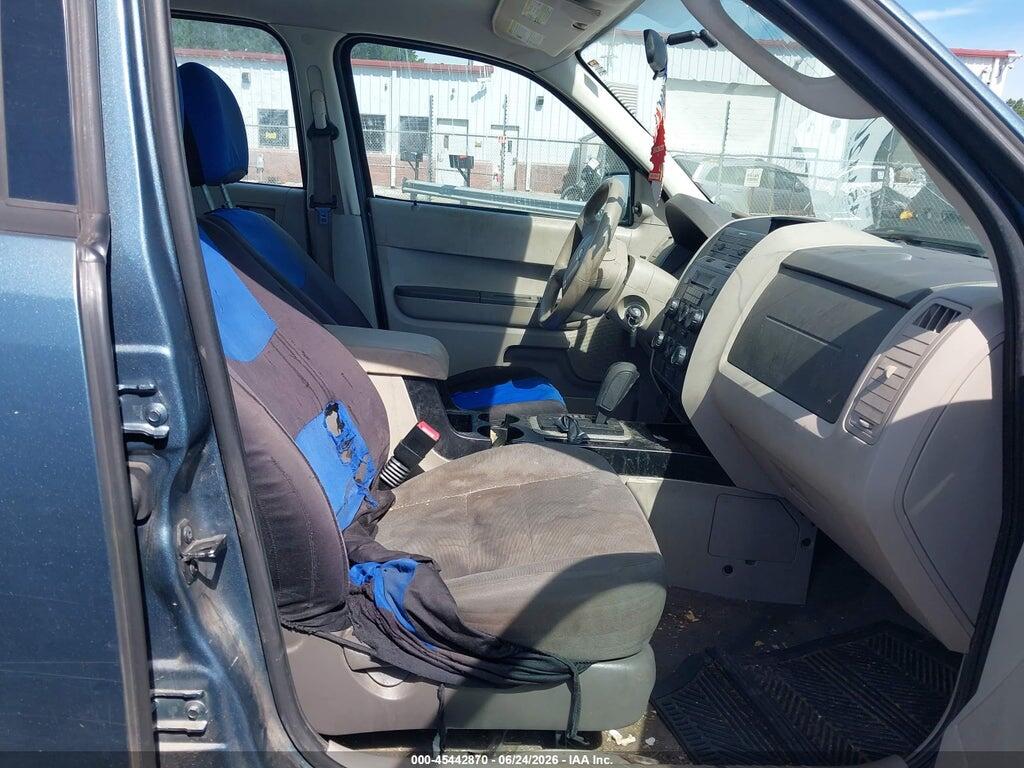 1FMCU0C74BKC16186 2011 FORD ESCAPE photo no. 5