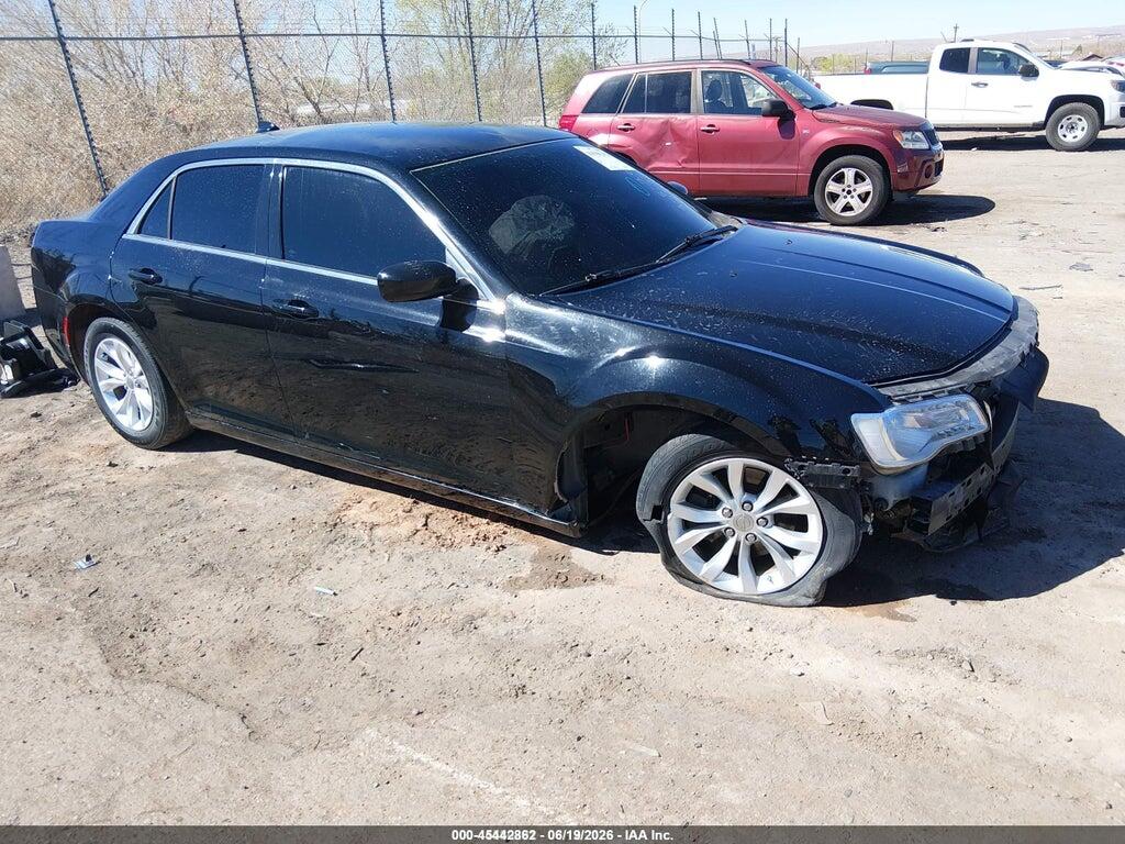 2C3CCAAG0FH921889 2015 CHRYSLER 300 photo no. 1