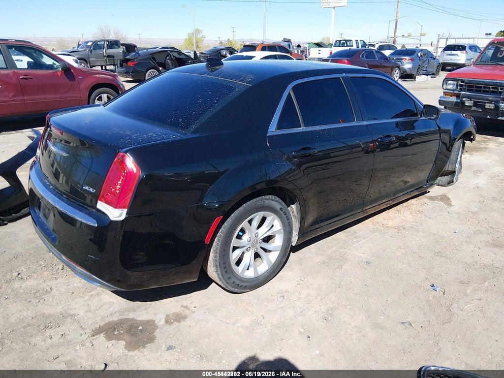 2C3CCAAG0FH921889 2015 CHRYSLER 300 photo no. 4