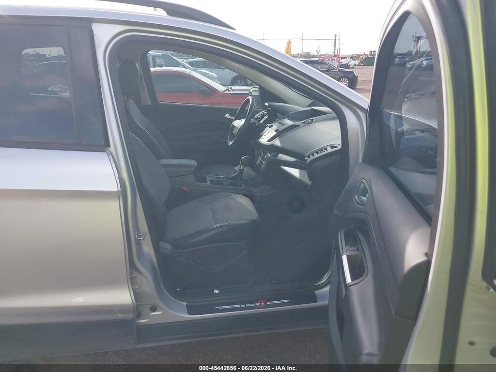1FMCU0GD0HUC18126 2017 FORD ESCAPE photo no. 5