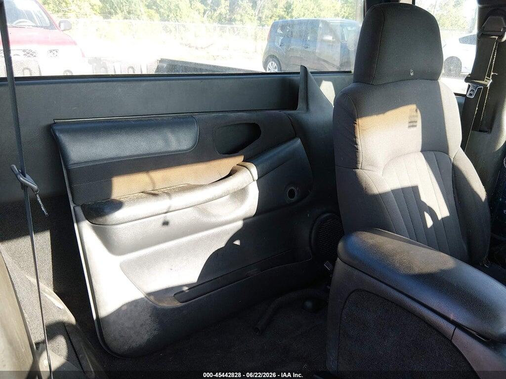 1GCCS19H338117891 2003 CHEVROLET S-10 photo no. 8