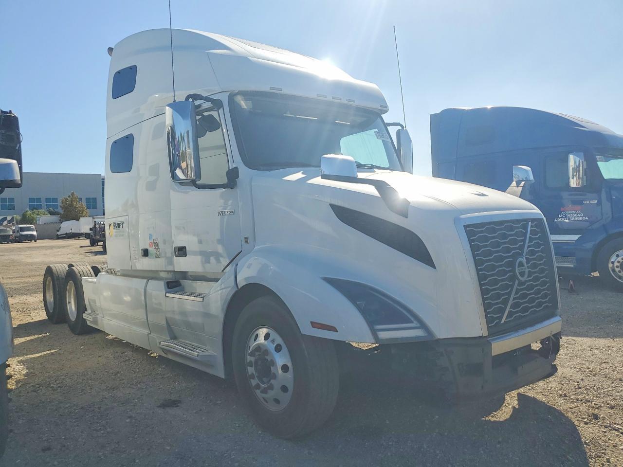 2022 VOLVO VNL SEMI TRUCK — Фото 4 из 14