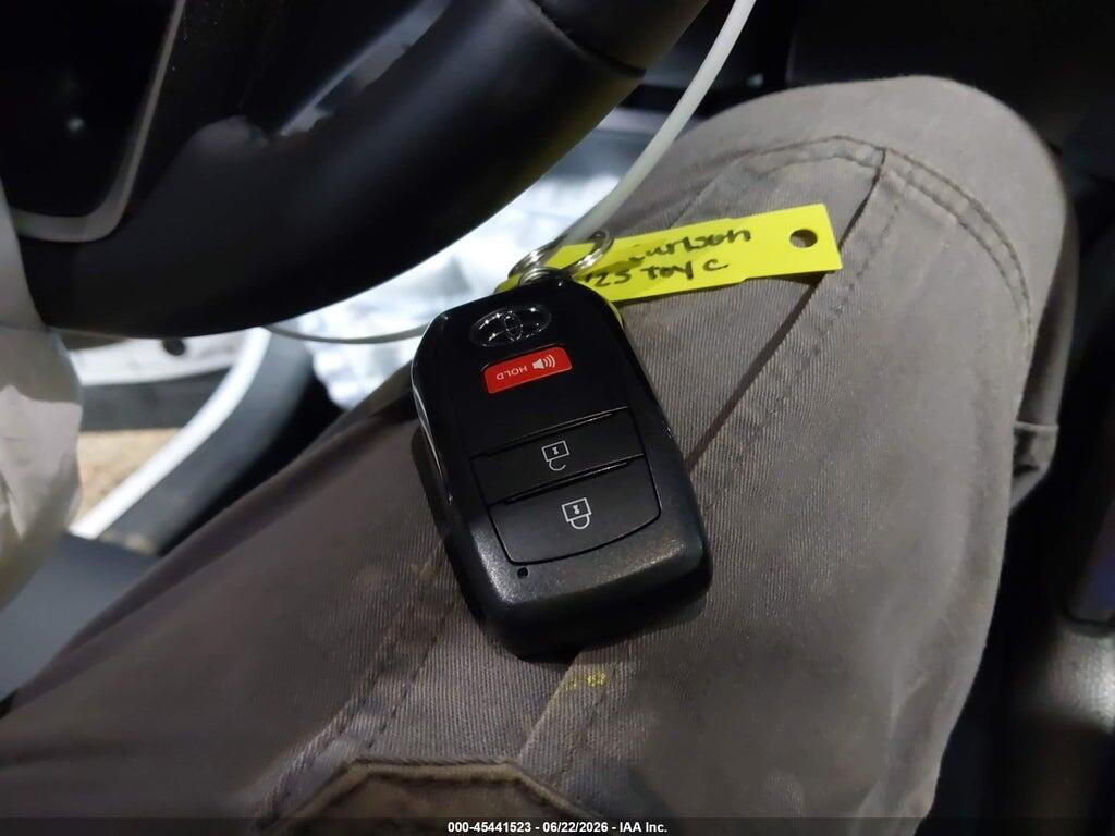 7MUFBABG5SV089817 2025 TOYOTA COROLLA CROSS HYBRID photo no. 11