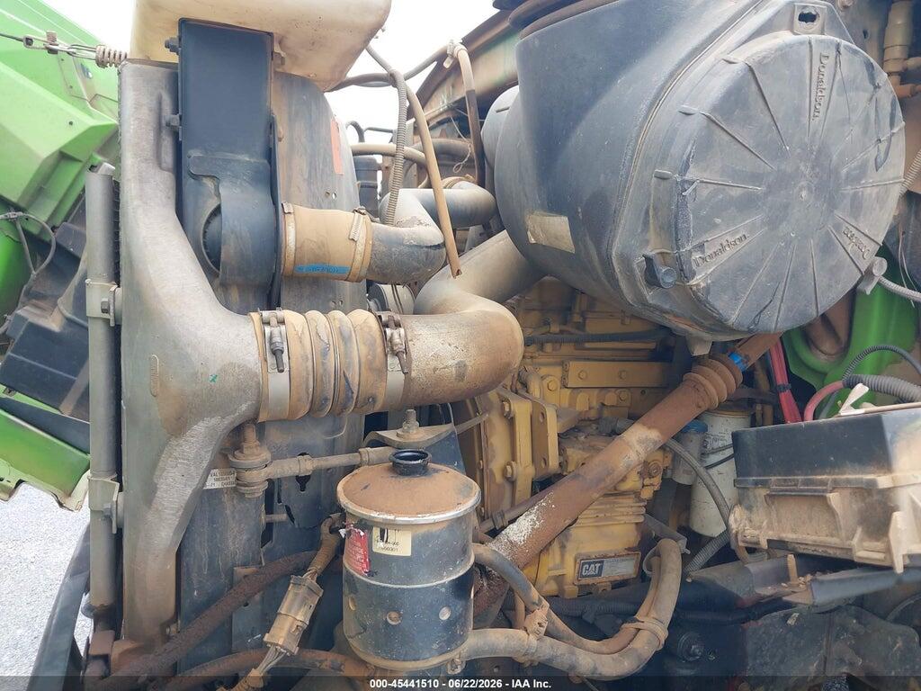 2FZHAZAS44AM29756 2004 STERLING TRUCK LT photo no. 9
