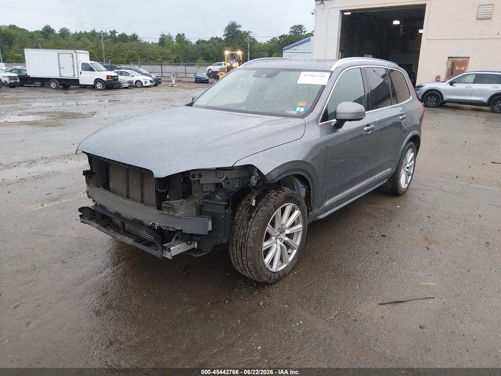 YV4A22PL7J1350020 2018 VOLVO XC90 photo no. 2