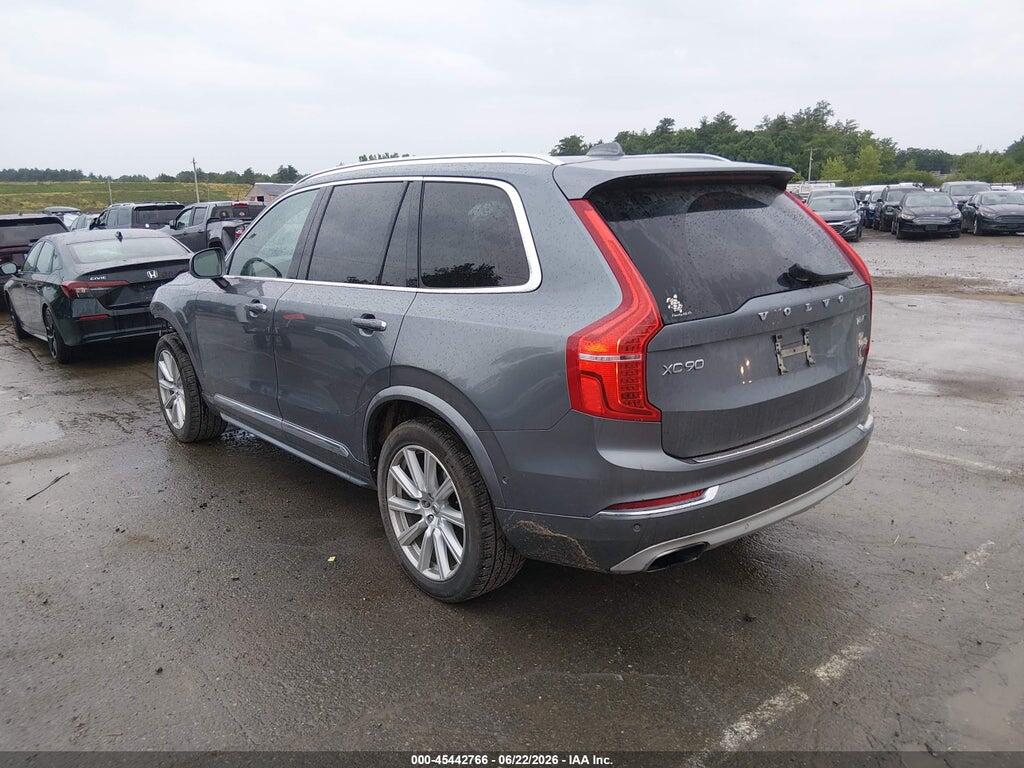 YV4A22PL7J1350020 2018 VOLVO XC90 photo no. 3