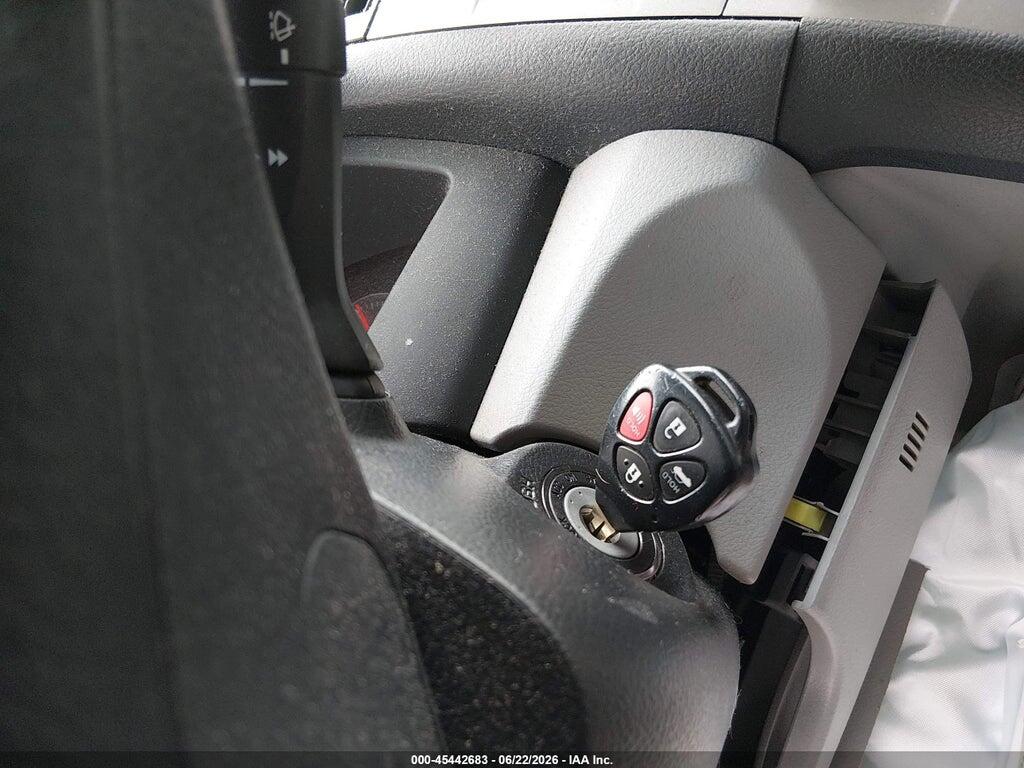 4T1BF3EK4BU663503 2011 TOYOTA CAMRY photo no. 11