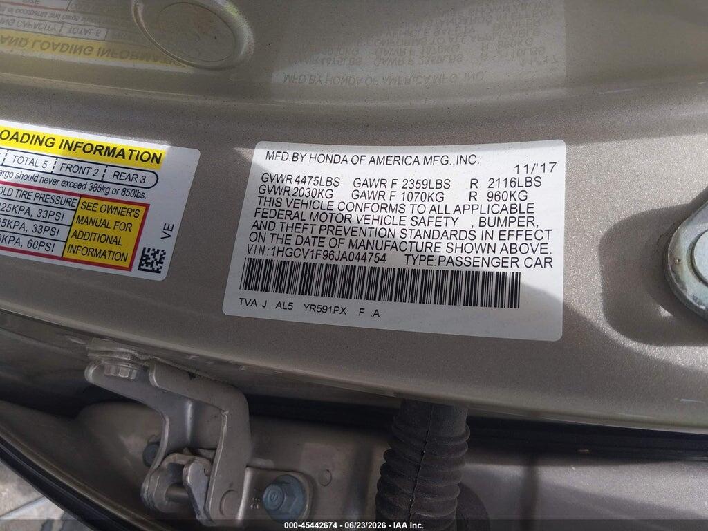 1HGCV1F96JA044754 2018 HONDA ACCORD photo no. 9