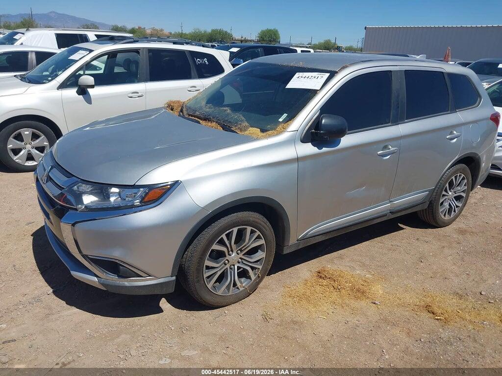 JA4AD2A3XJZ054801 2018 MITSUBISHI OUTLANDER photo no. 2