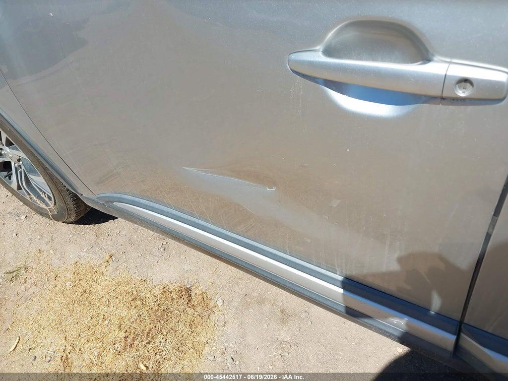 JA4AD2A3XJZ054801 2018 MITSUBISHI OUTLANDER photo no. 6