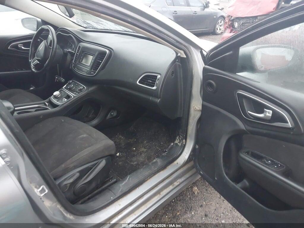 1C3CCCAB9FN613157 2015 CHRYSLER 200 photo no. 5
