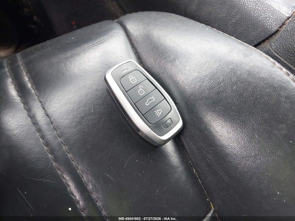 2C3CCAGG9GH282890 2016 CHRYSLER 300 photo no. 11