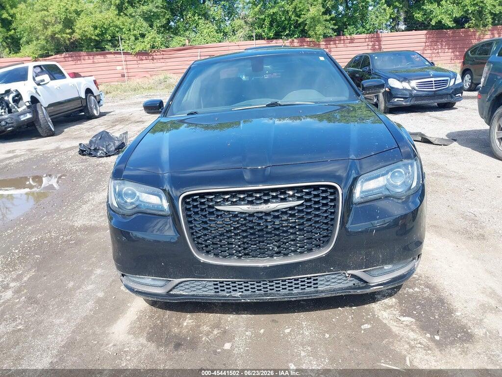 2C3CCAGG9GH282890 2016 CHRYSLER 300 photo no. 12