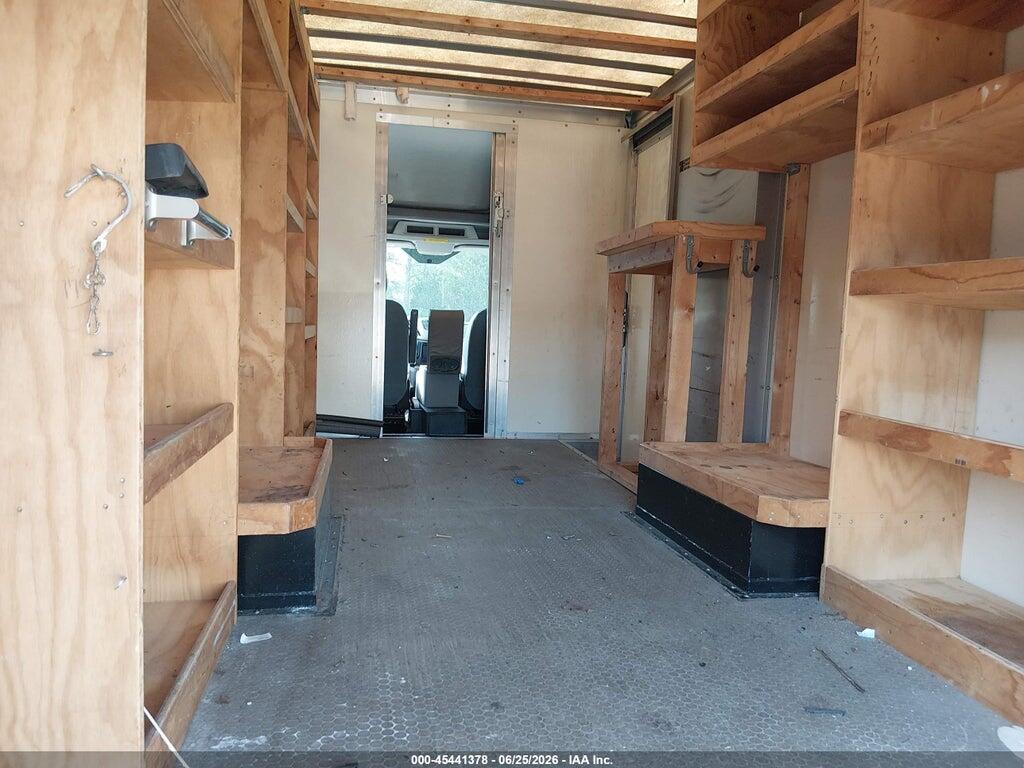 1FDBF8PM4HKA47686 2017 FORD TRANSIT-350 CUTAWAY photo no. 6