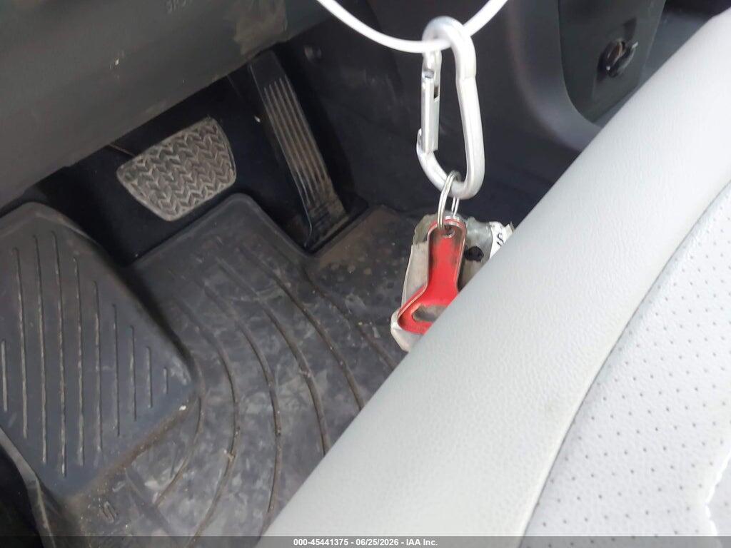 5TDKSKFC6SS220467 2025 TOYOTA SIENNA photo no. 11