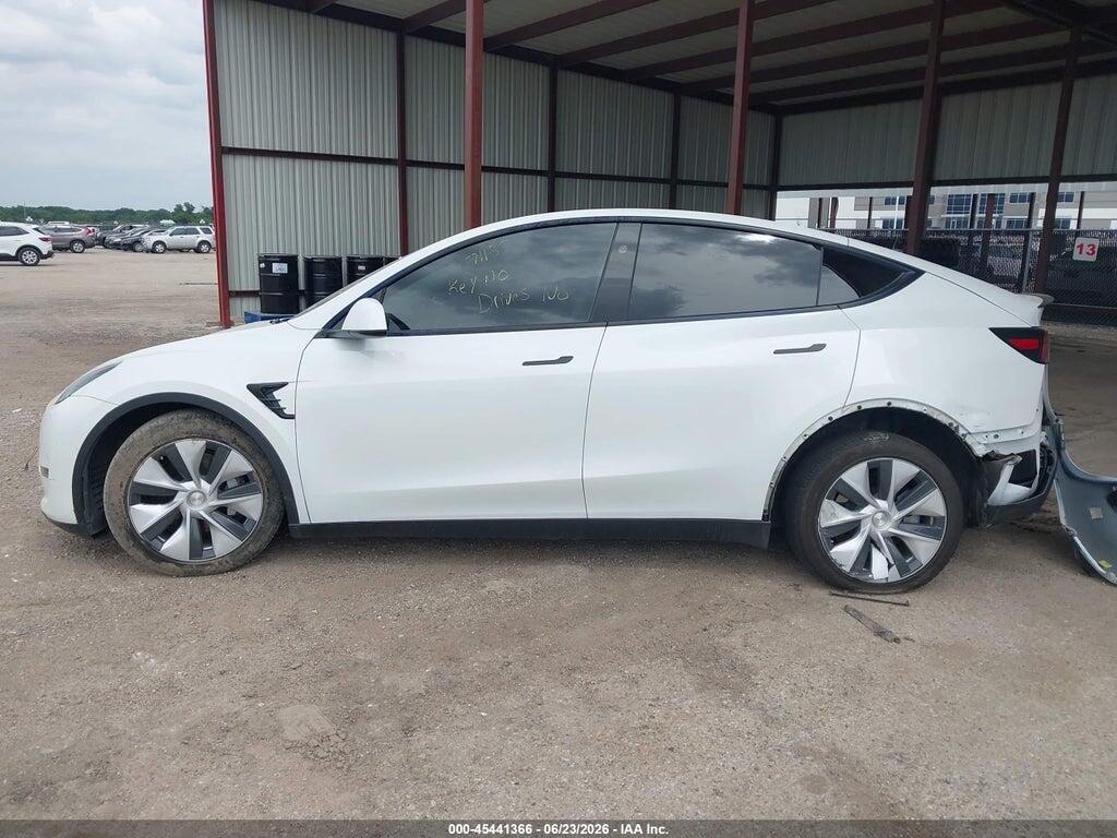 7SAYGDED7RF055032 2024 TESLA MODEL Y photo no. 11
