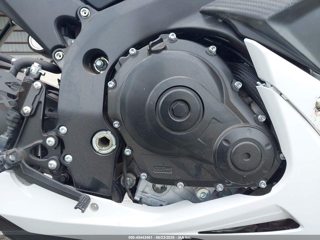JS1GN7FA9S7101339 2025 SUZUKI GSX-R600 photo no. 8