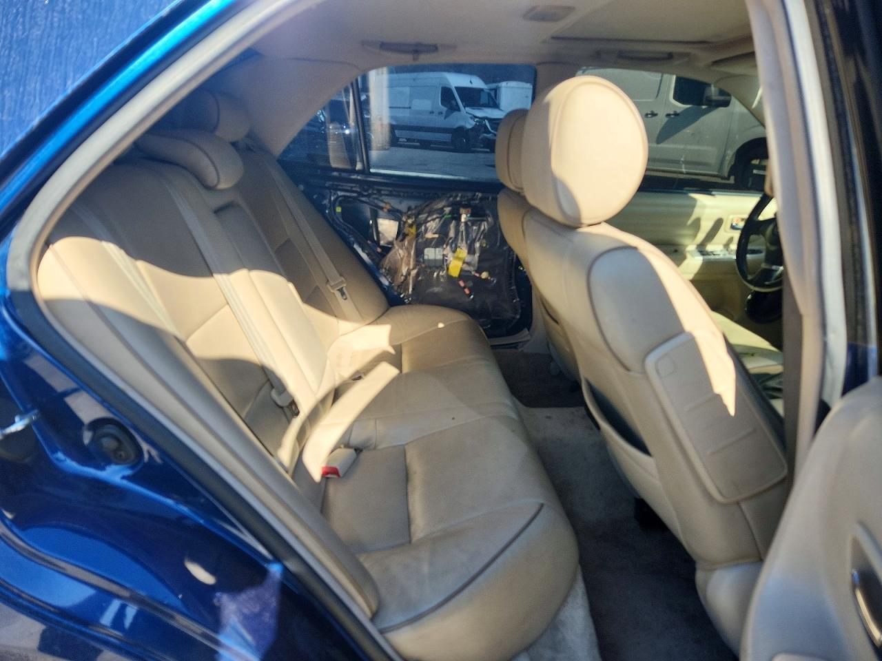 2004 LEXUS IS 300 — Фото 10 из 12