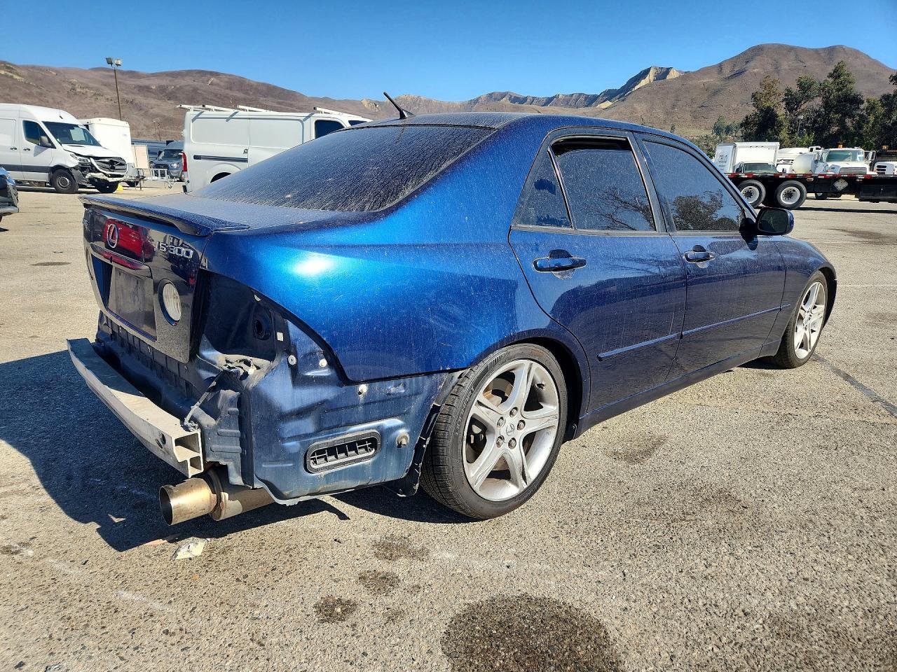 2004 LEXUS IS 300 — Фото 3 из 12