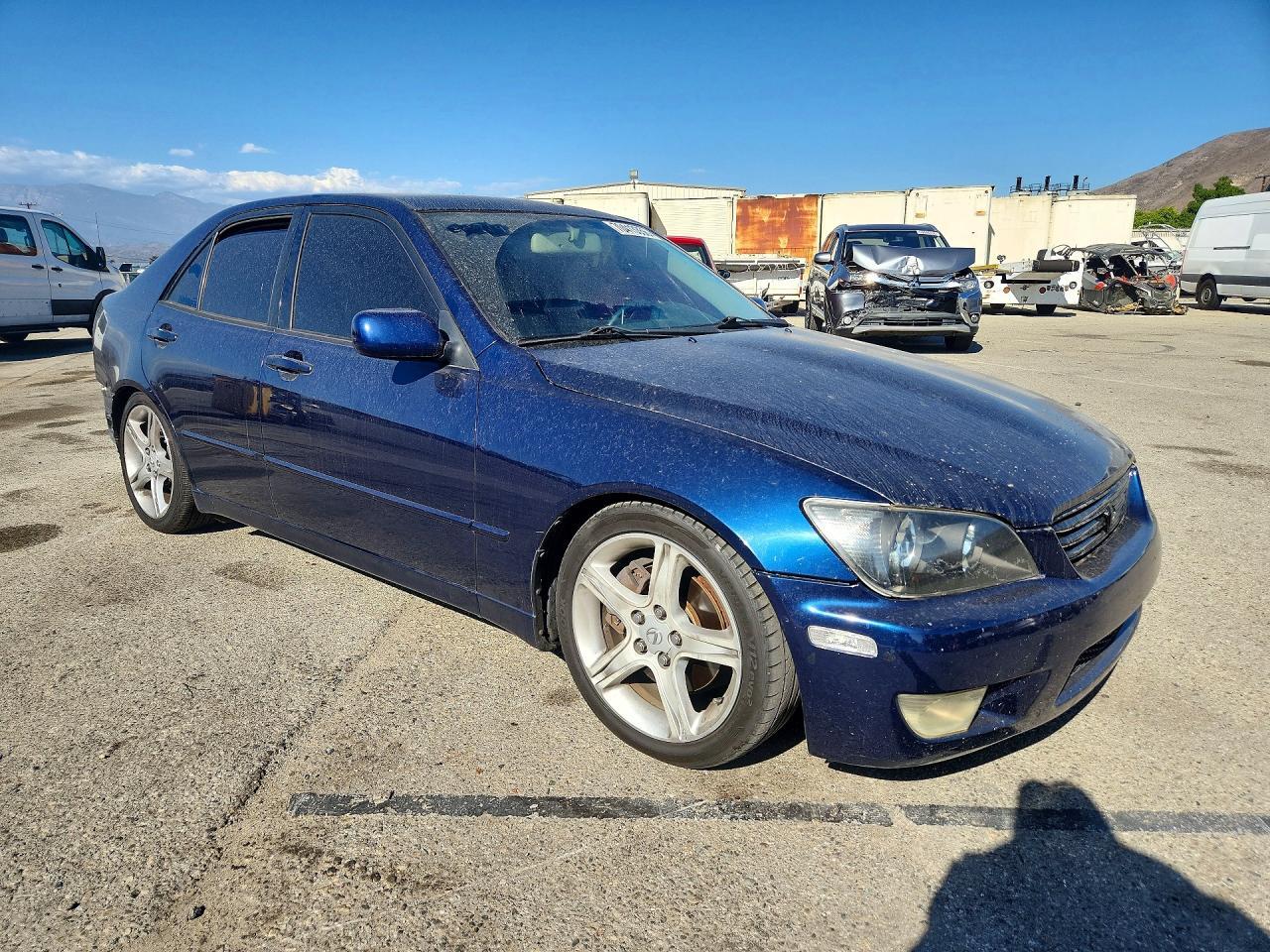 2004 LEXUS IS 300 — Фото 4 из 12