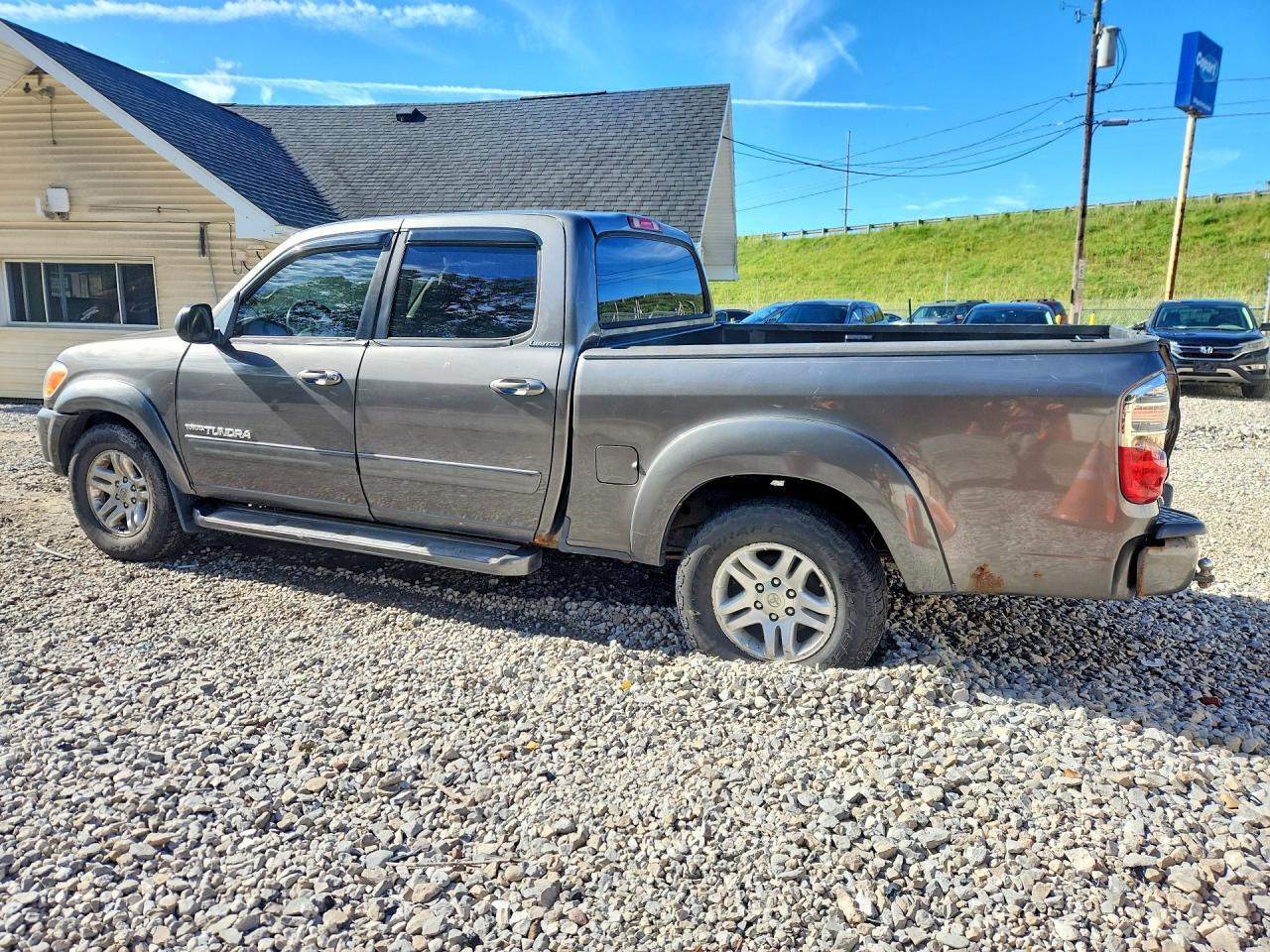 2006 TOYOTA TUNDRA DOUBLE CAB LIMITED — Фото 2 из 13