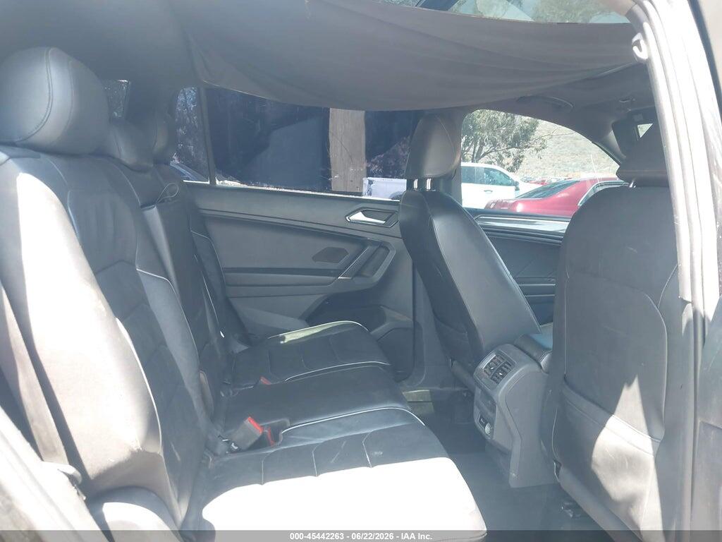 3VV5B7AX5JM192200 2018 VOLKSWAGEN TIGUAN photo no. 8