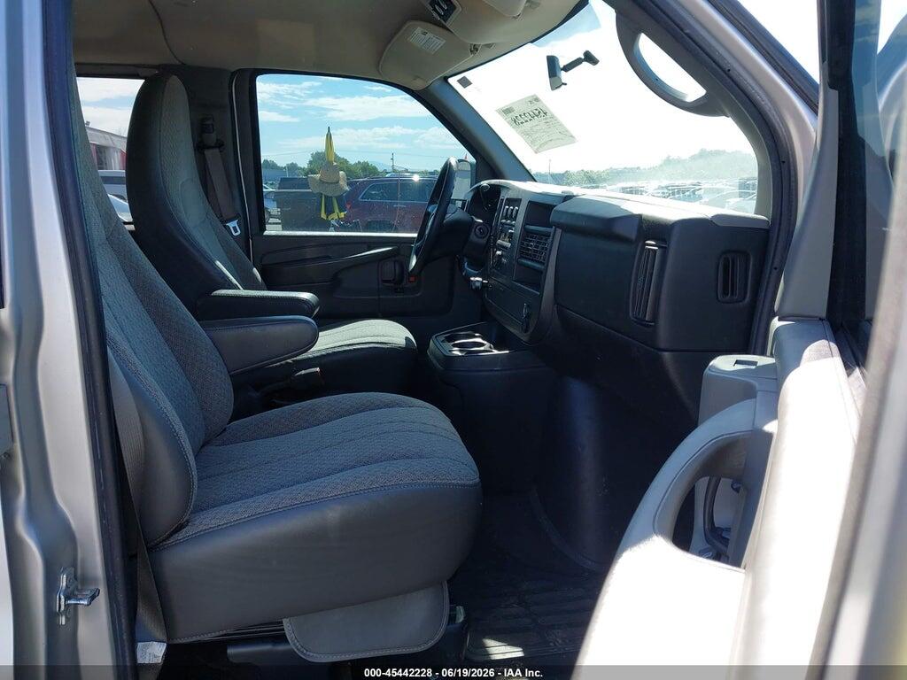 1GNUGCD41A1175906 2010 CHEVROLET EXPRESS 1500 photo no. 5