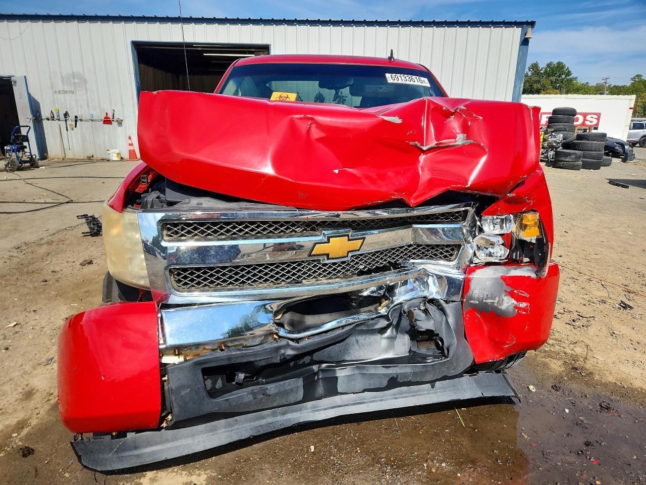 2010 CHEVROLET SILVERADO C1500 LT — Фото 5 из 12