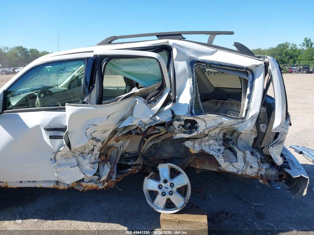 1FMCU0D71AKC69263 2010 FORD ESCAPE photo no. 6