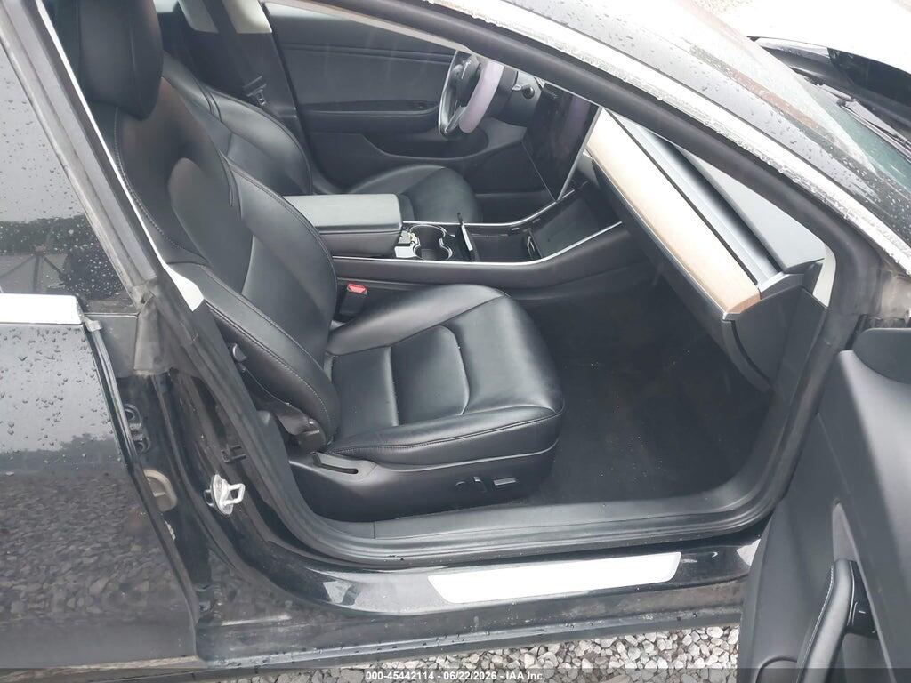 5YJ3E1EBXJF186681 2018 TESLA MODEL 3 photo no. 5