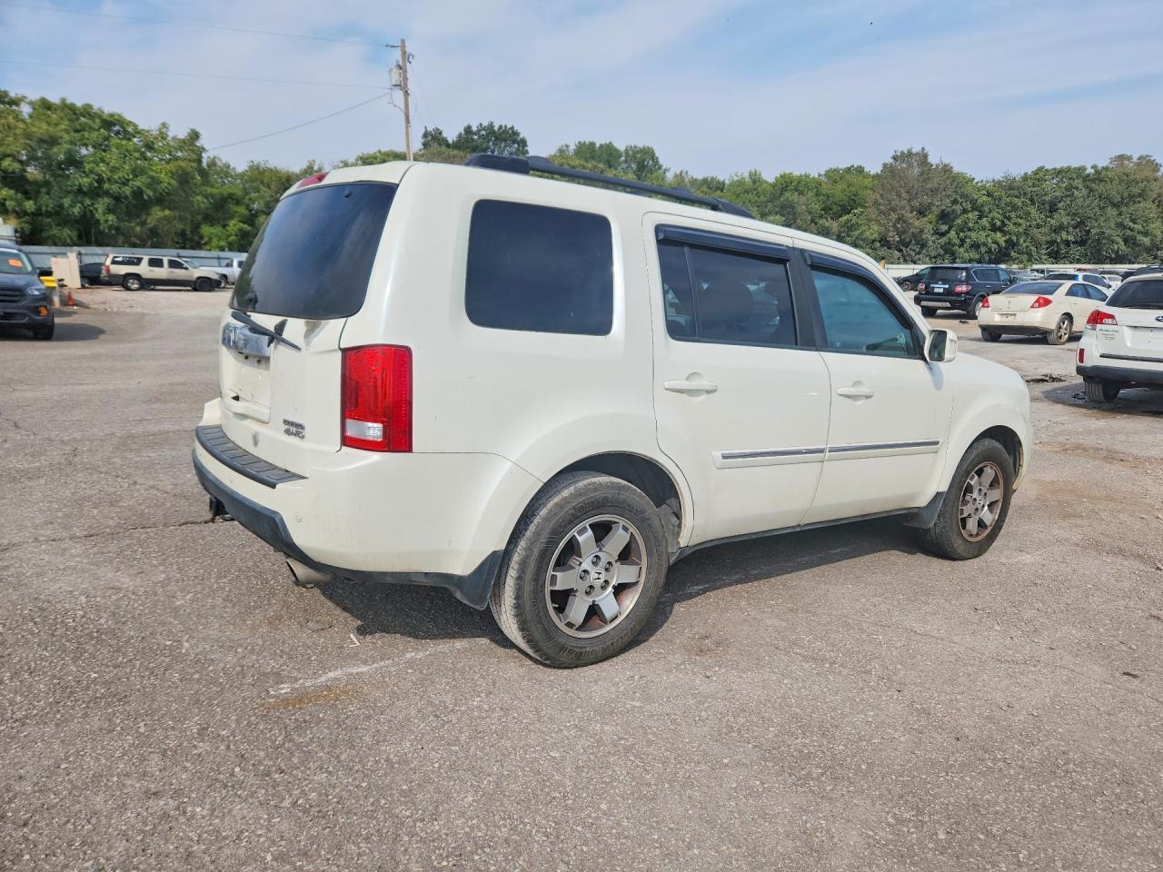 2011 HONDA PILOT TOURING — Фото 3 из 13