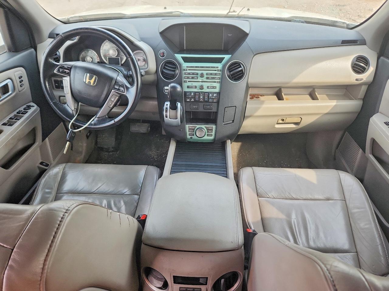 2011 HONDA PILOT TOURING — Фото 8 из 13