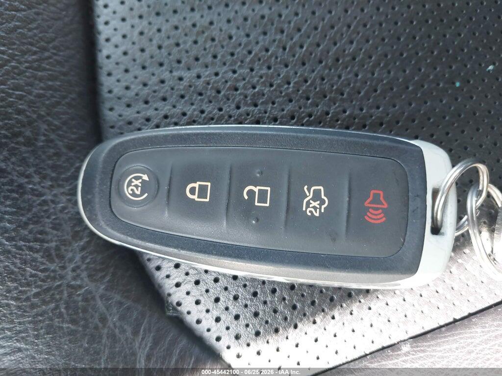 2LMDJ8JKXCBL09121 2012 LINCOLN MKX photo no. 11