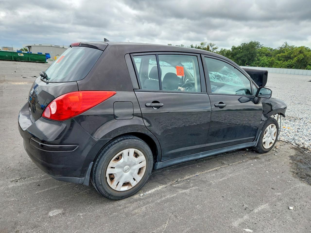 2012 NISSAN VERSA 1.8 S — Фото 3 из 12
