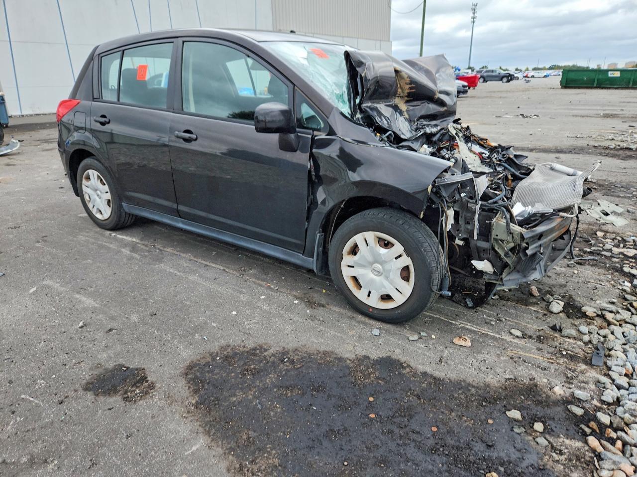 2012 NISSAN VERSA 1.8 S — Фото 4 из 12