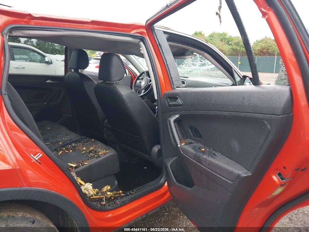 3VV2B7AX4JM167873 2018 VOLKSWAGEN TIGUAN photo no. 8