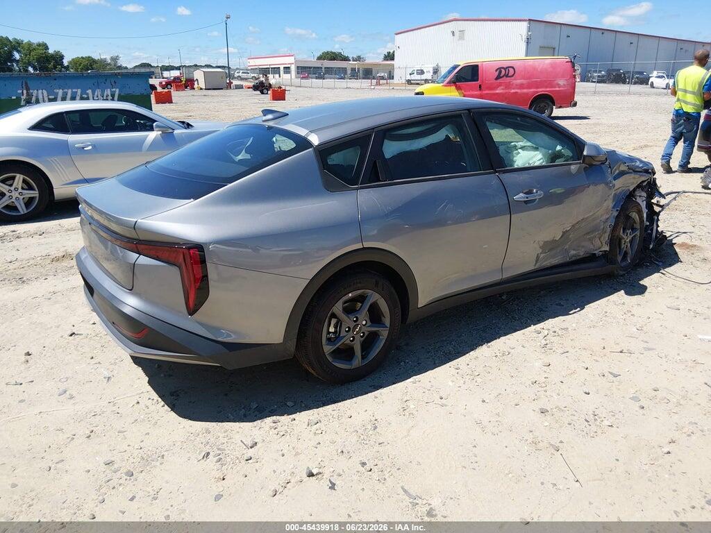 3KPFT4DE5SE177541 2025 KIA K4 photo no. 4