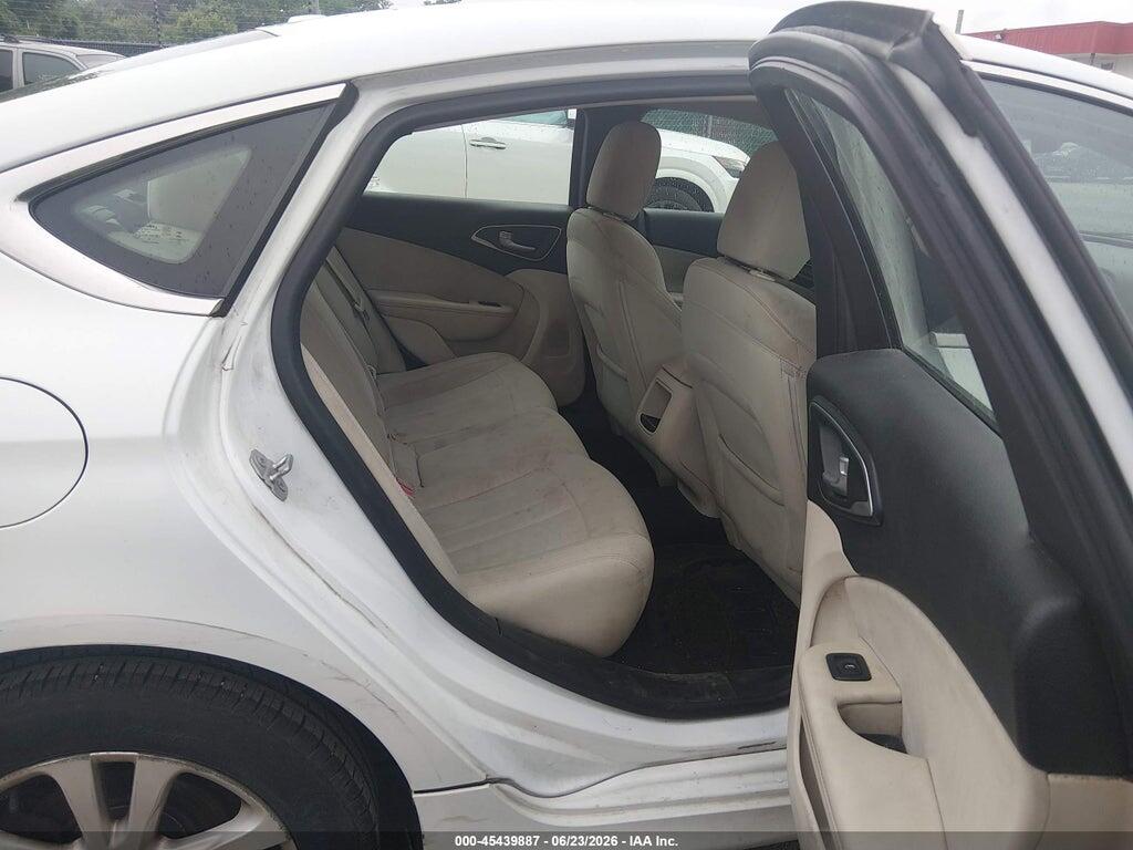 1C3CCCAB7FN695972 2015 CHRYSLER 200 photo no. 8