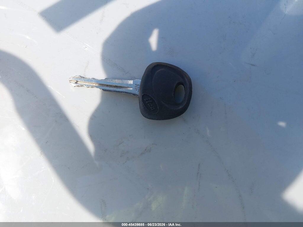 3KPFK4A75HE064996 2017 KIA FORTE photo no. 11