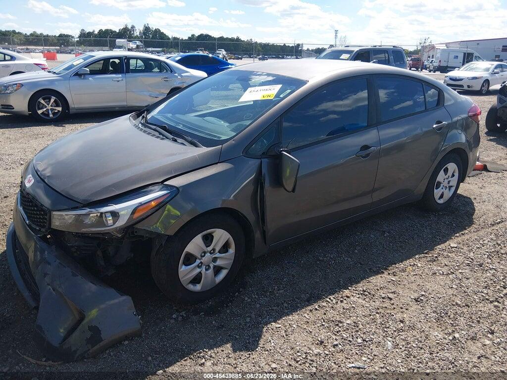 3KPFK4A75HE064996 2017 KIA FORTE photo no. 2