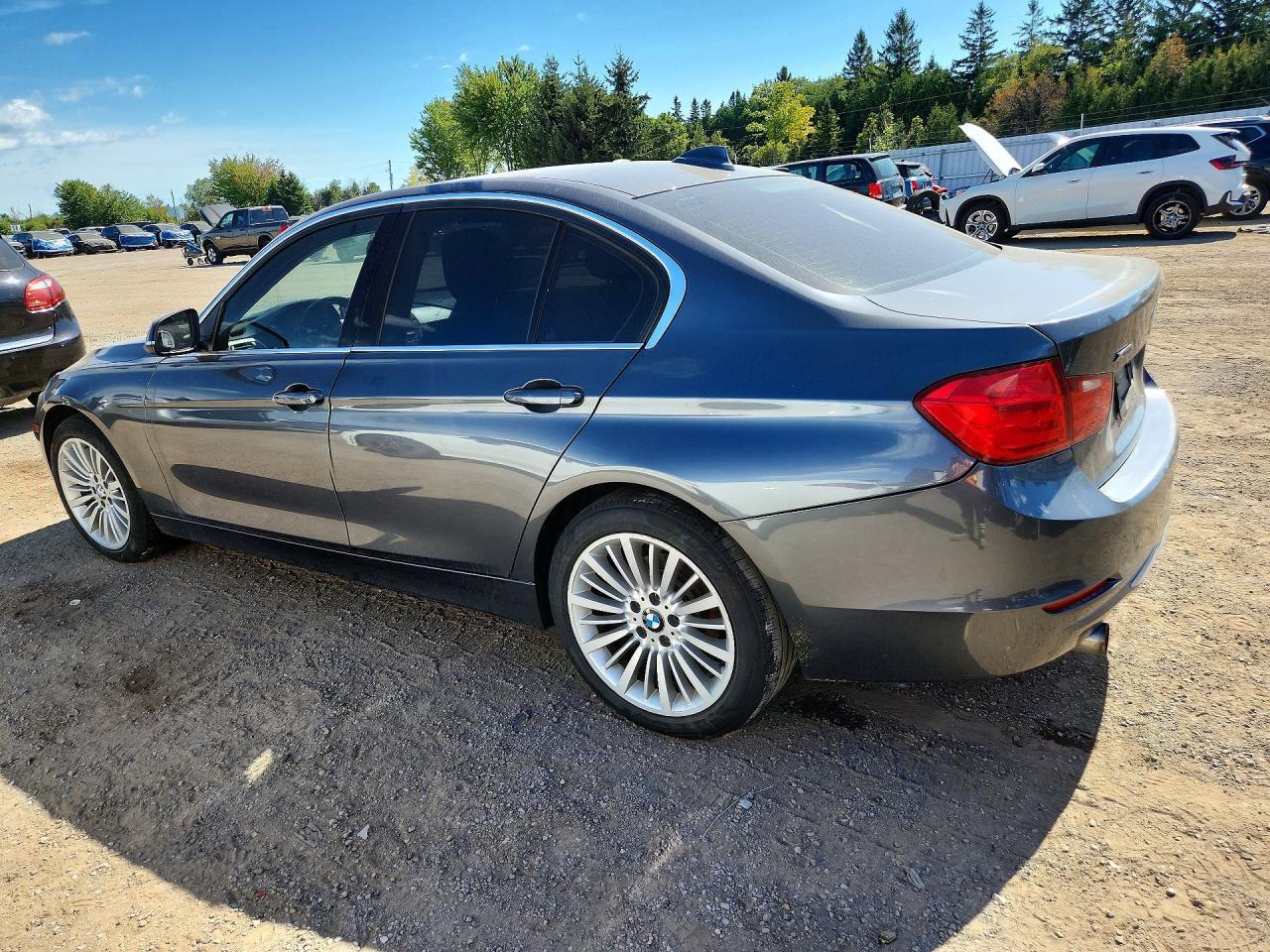 2015 BMW 320 I XDRIVE — Фото 2 из 12