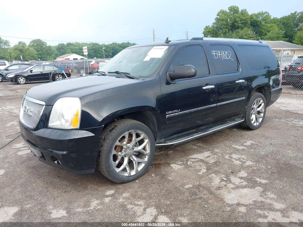 1GKS2MEF8BR351748 2011 GMC YUKON XL 1500 photo no. 2