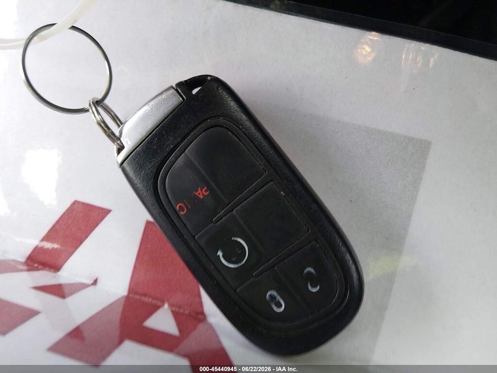 1C4PJLDS8GW307819 2016 JEEP CHEROKEE photo no. 11