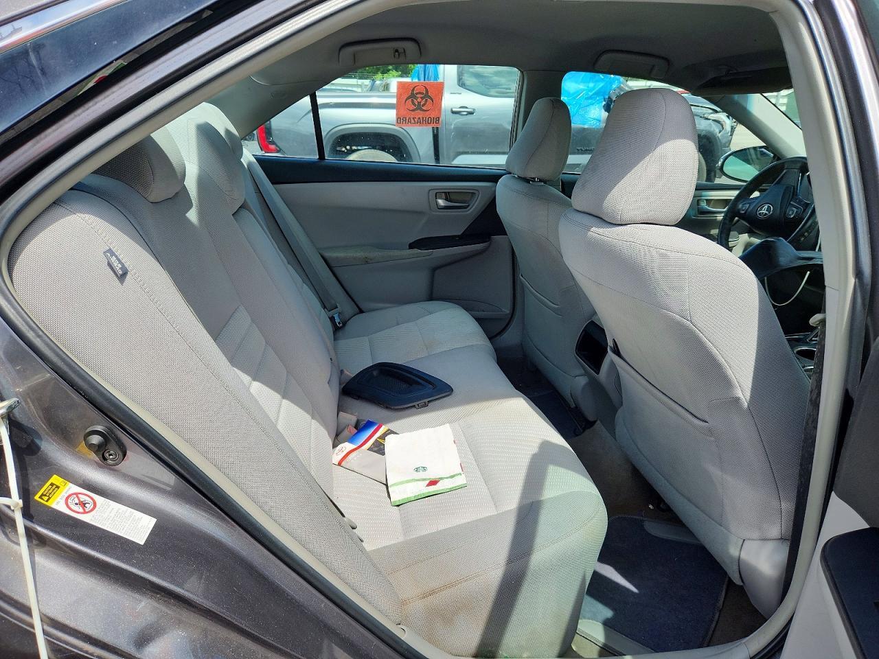 2015 TOYOTA CAMRY LE — Фото 10 из 12
