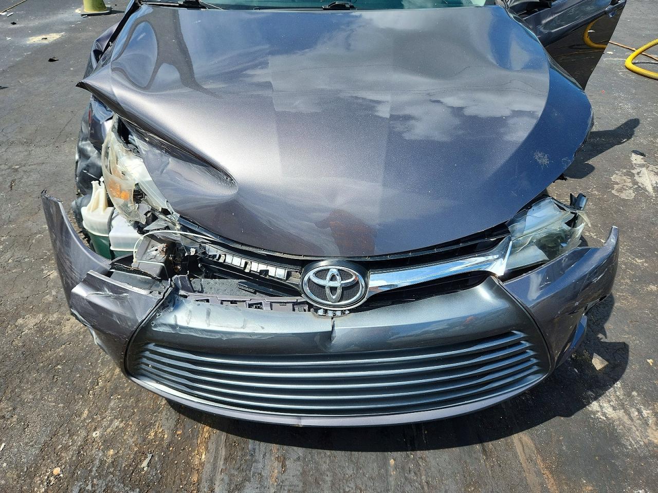 2015 TOYOTA CAMRY LE — Фото 11 из 12