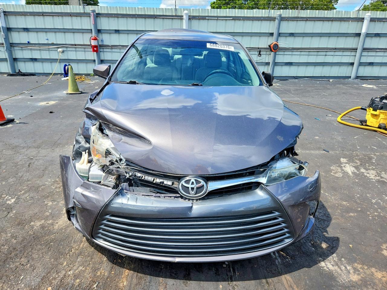 2015 TOYOTA CAMRY LE — Фото 5 из 12