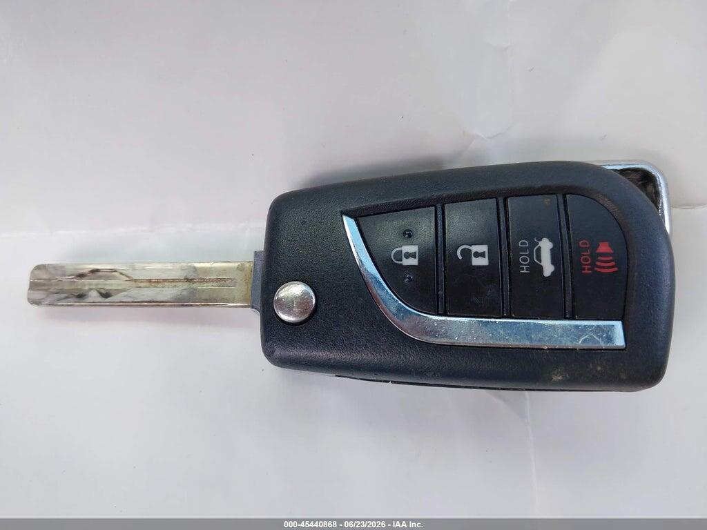 4T1G11AK4MU589758 2021 TOYOTA CAMRY photo no. 11