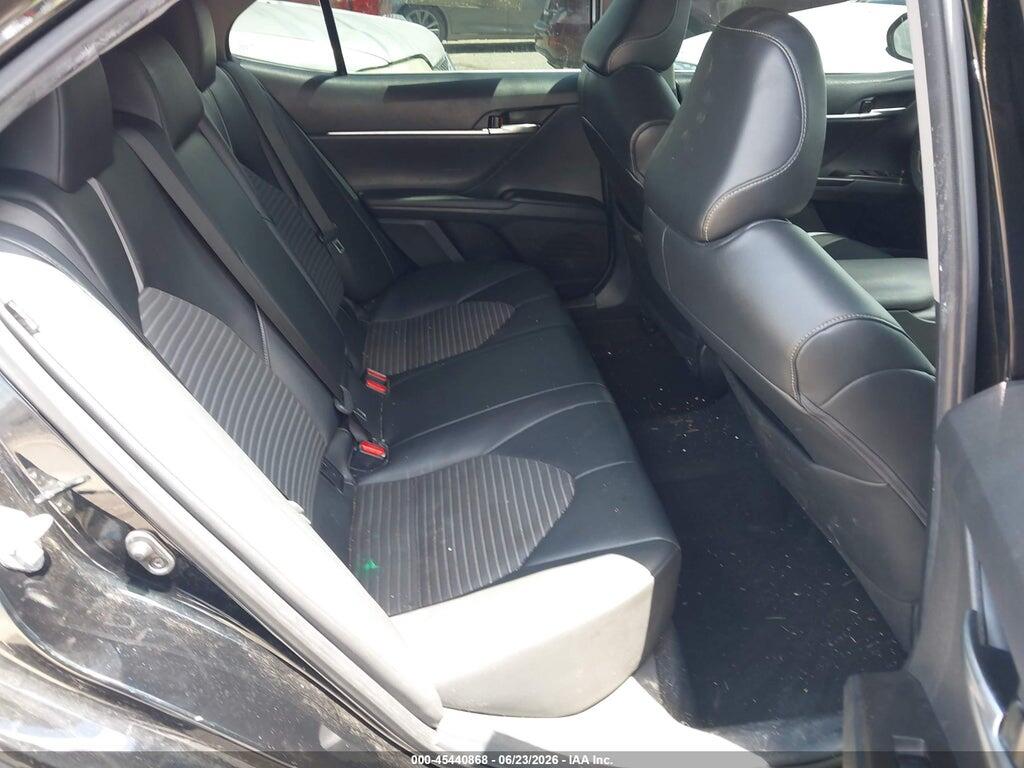 4T1G11AK4MU589758 2021 TOYOTA CAMRY photo no. 8