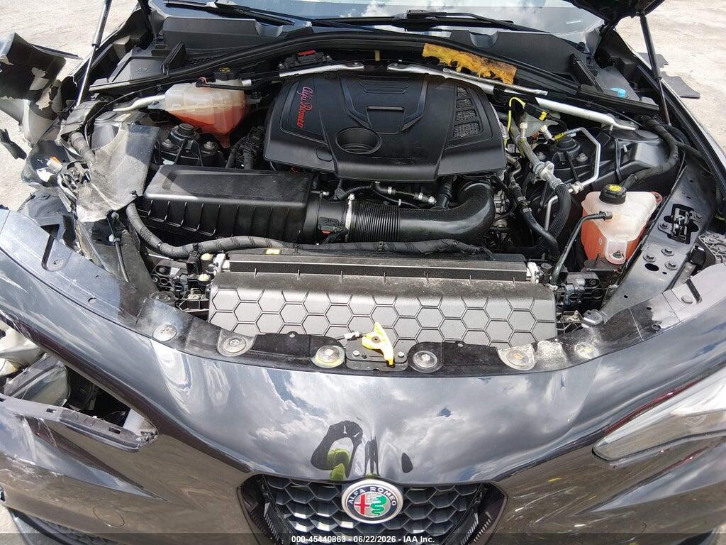 ZARFAEBNXH7532197 2017 ALFA ROMEO GIULIA photo no. 10
