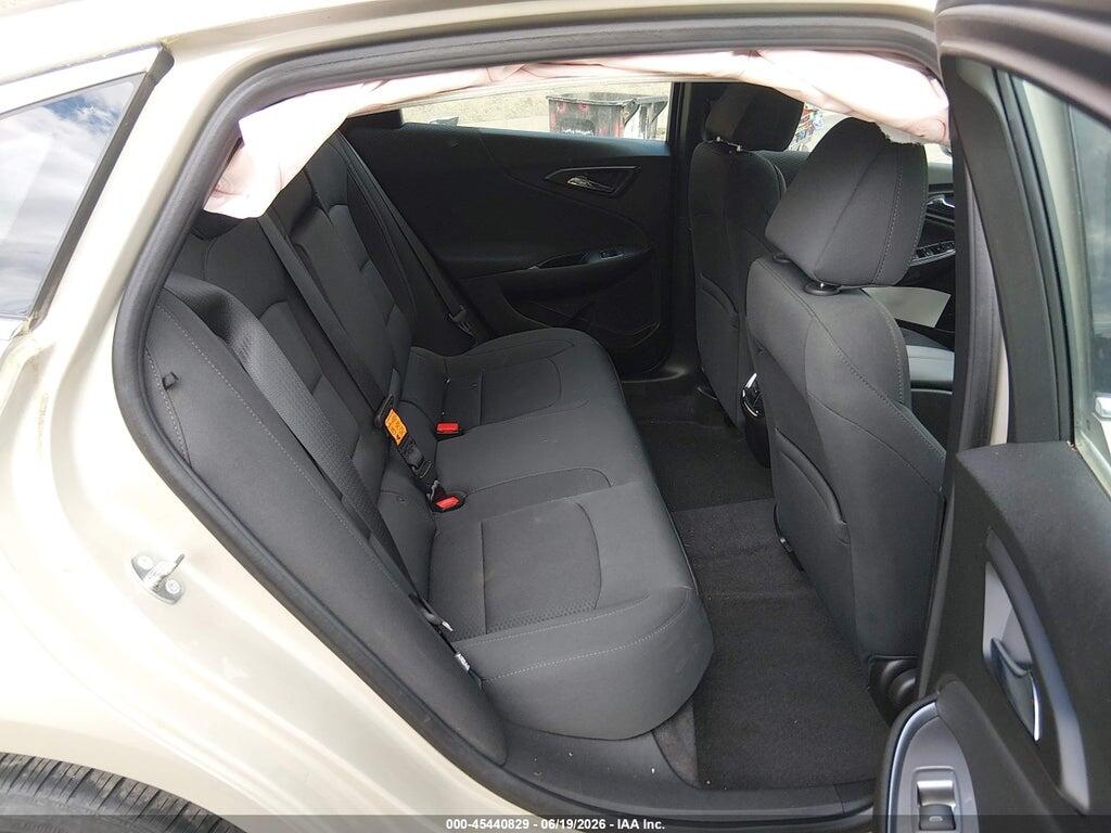 1G1ZE5ST3GF315940 2016 CHEVROLET MALIBU photo no. 8